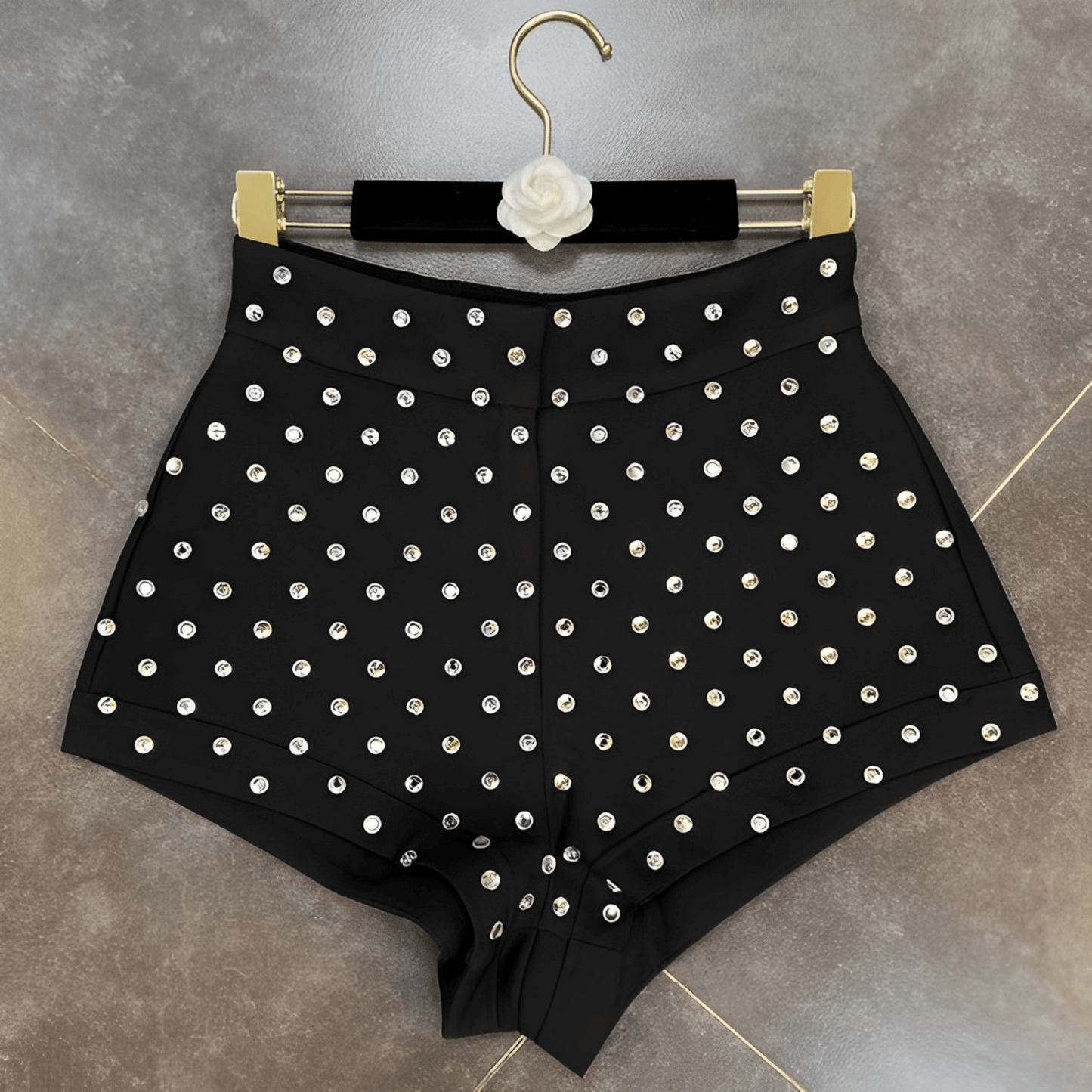 Short with Pearl